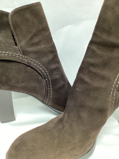 Tod’s Brown Suede Pull On Ankle Heeled Boots 8