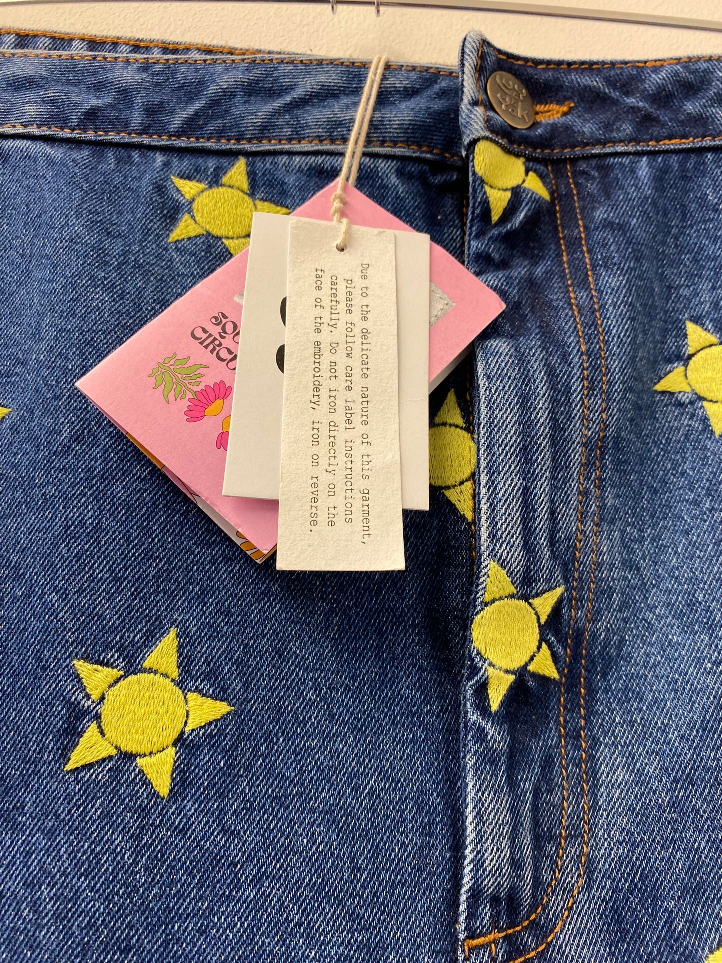 BNWT Lucy and Yak Dana Mom Jeans Organic Denim Solange Embroidery Size 50R