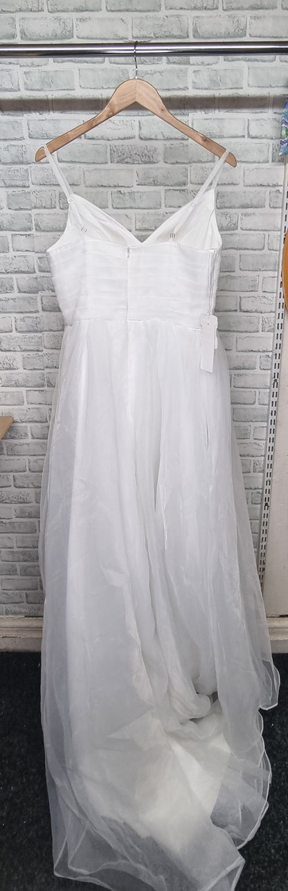 Hebeos A-Line V-Neck Organza White Layered Wedding Dress with Tail Size 16 BNWT