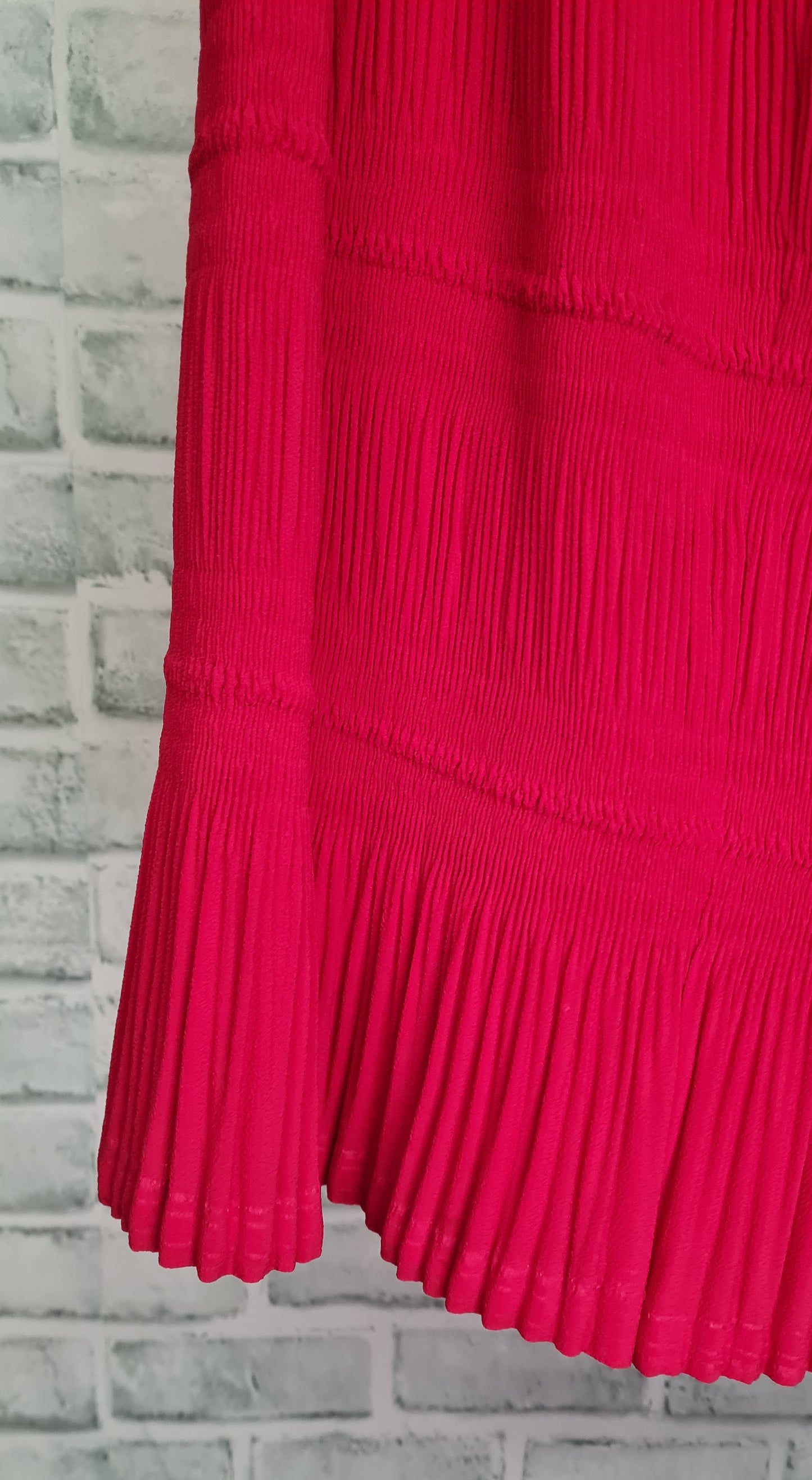 Patsy Seddon for Phase Eight Graduated Pleat Pink Midi Skirt