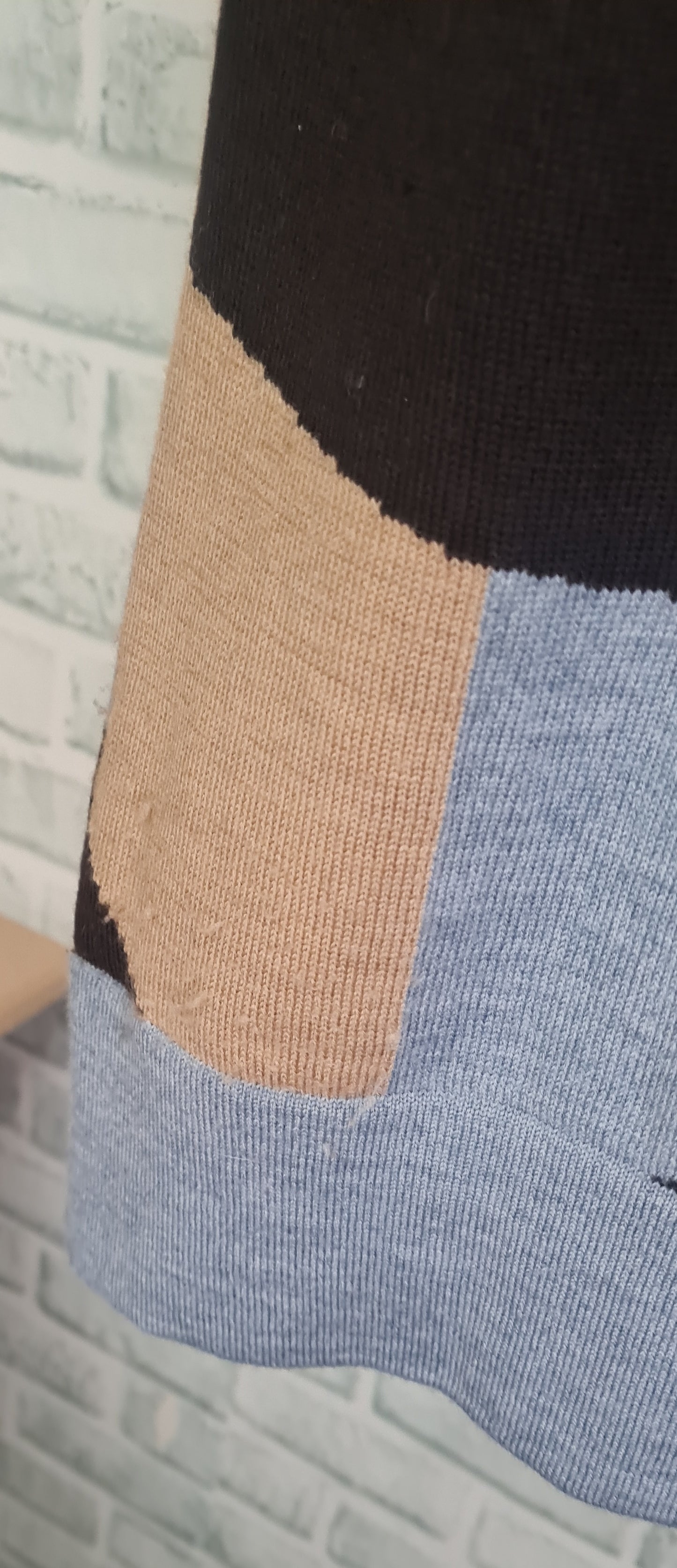 Pringle of Scotland Drop Shoulder Cowl Neck Knit T-Shirt Size Medium