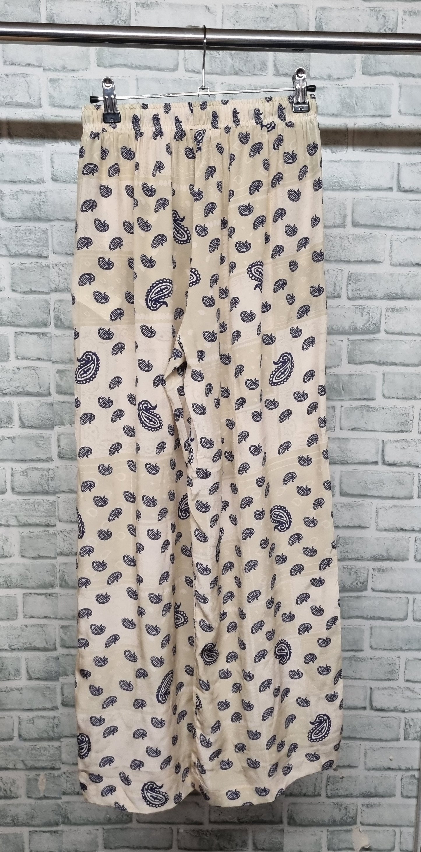 Etre Cecile Silk Paisley Pearl Trousers Size 36/8 BNWT