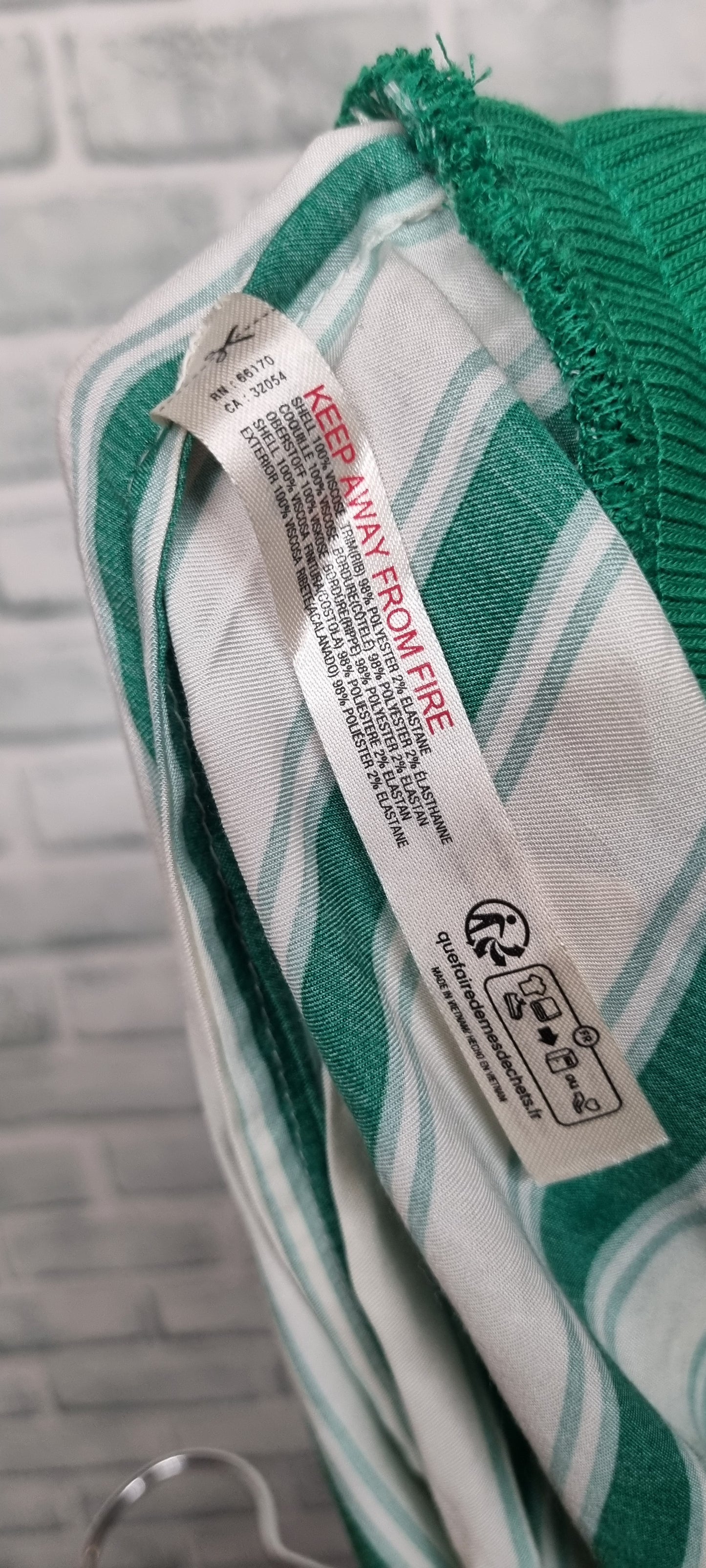 Anthropologie Plus Silk Style Viscose Green and White Stripe Shorts Size 2X BNWT