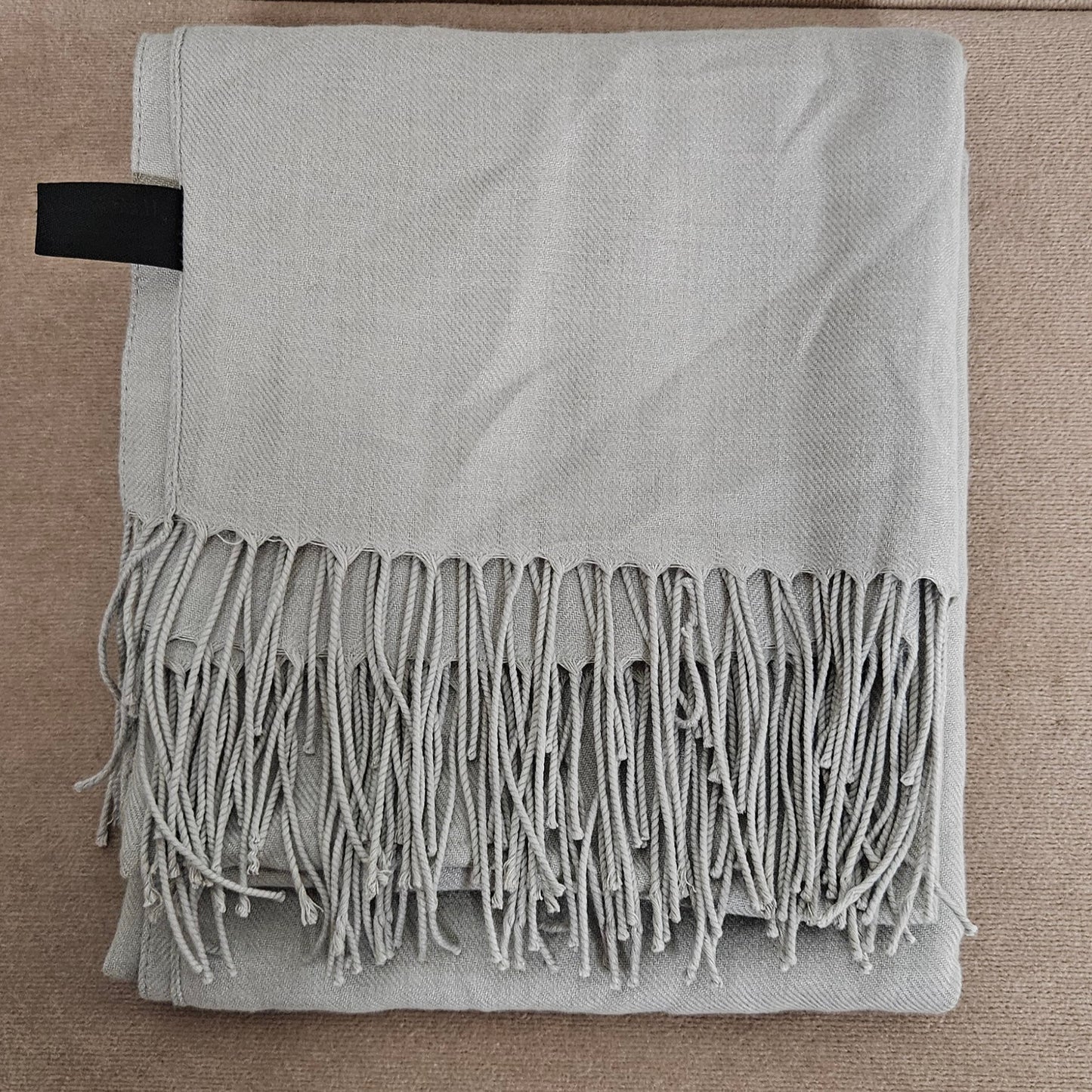 Pashmina Cashmere and Seta Grey Scarf with Tassels