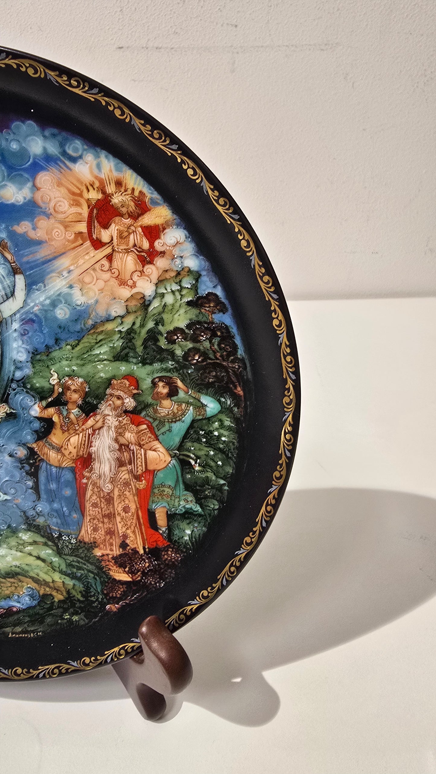 1990 Russian Vintage porcelain collector's plate - Love's Finale