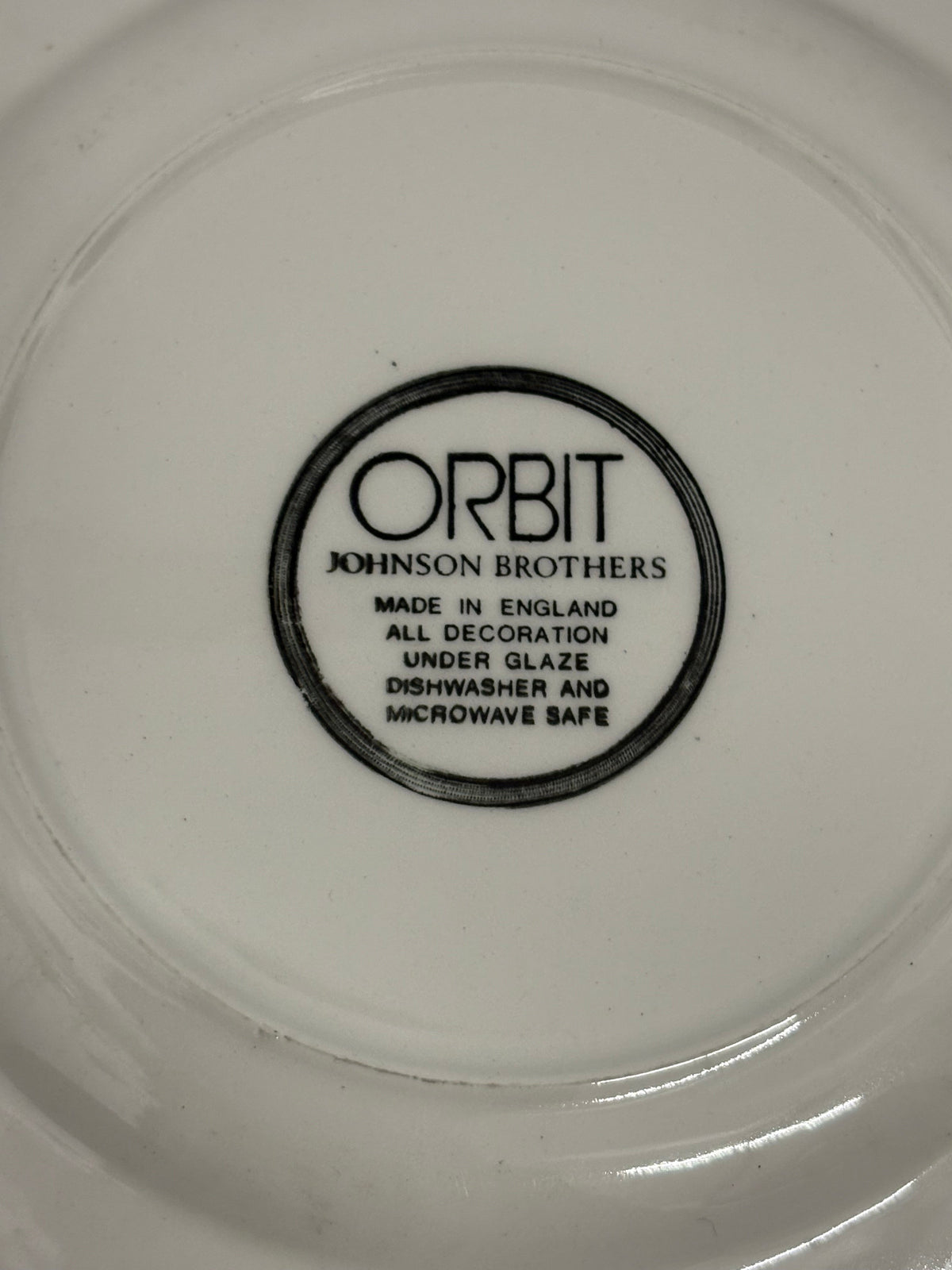 Vintage Johnson Brothers Orbit Red/White 12-Piece Teaset