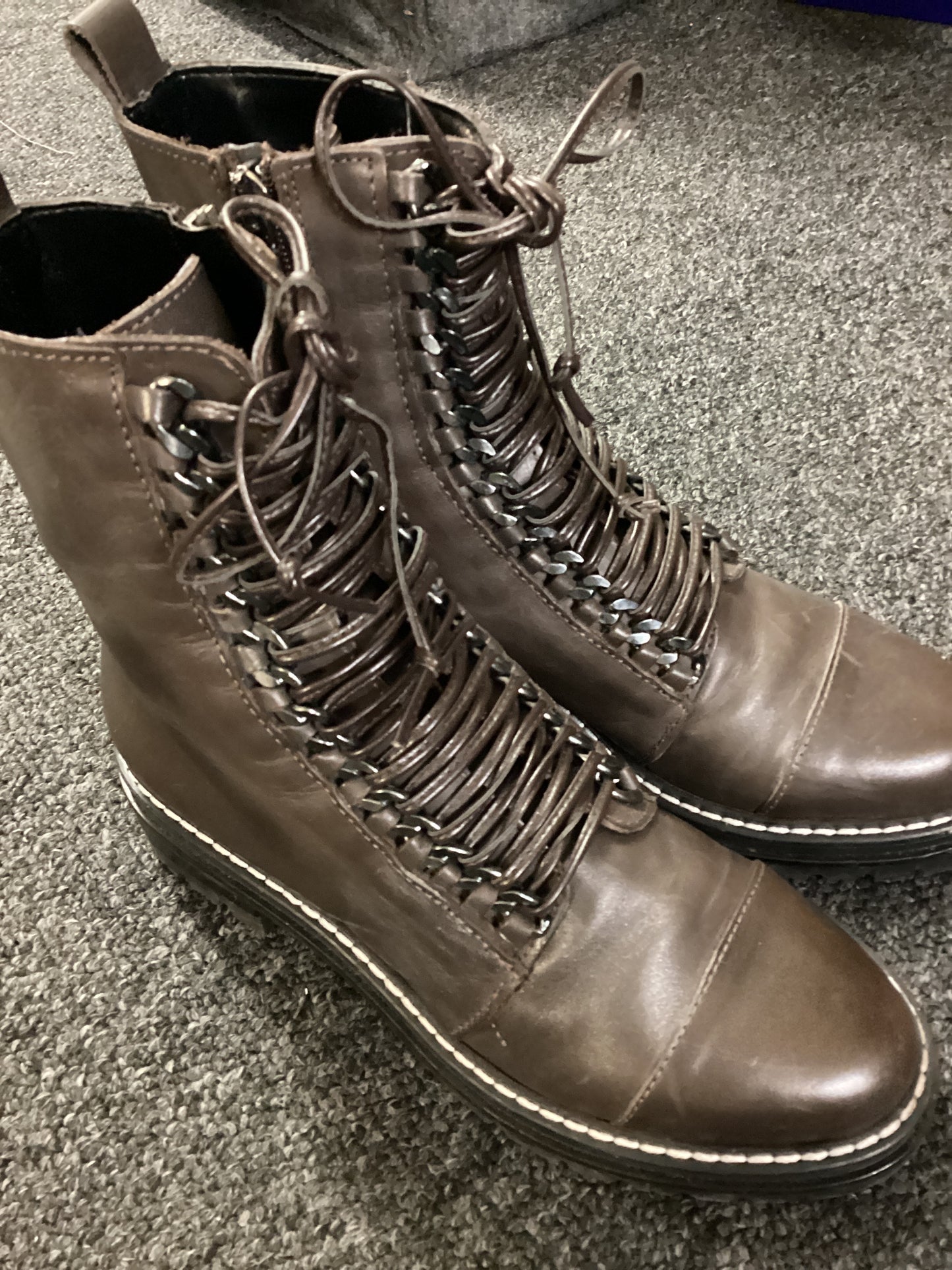 Carvela Sultry Chain Leather Ankle Boots size 37