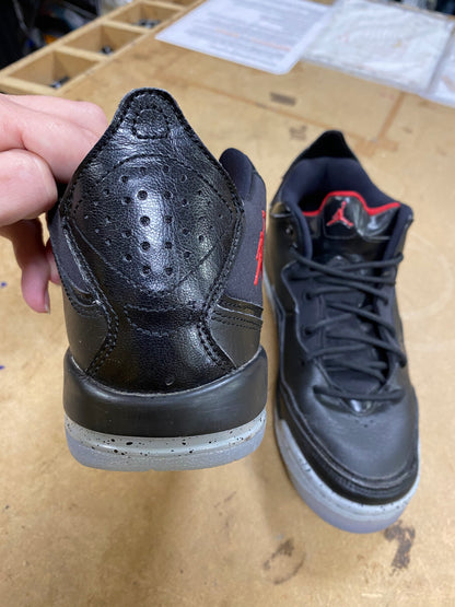 Black Nike Jordan Courtside 22 5.5 Kids
