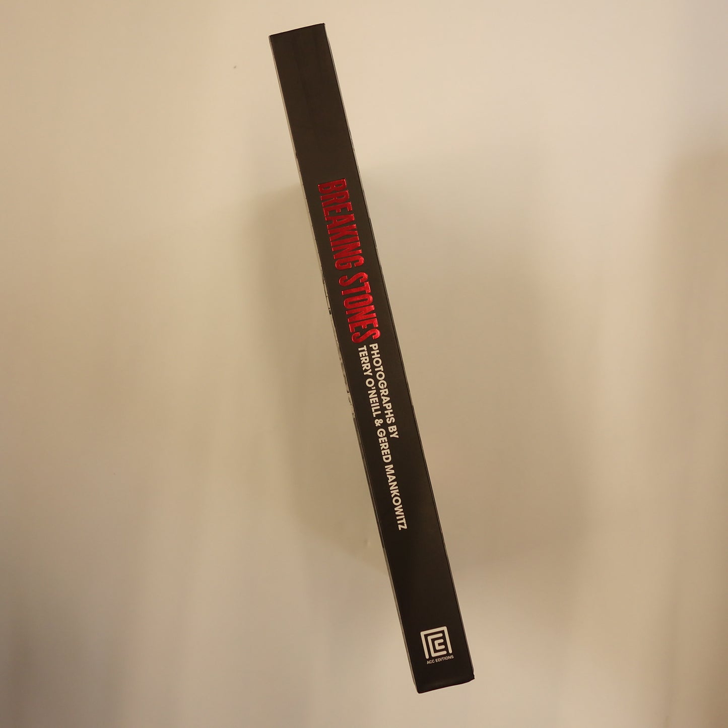 Breaking Stones 1963 - 1965 by Terry O'Neill & Gered Mankowitz - Signed hardback book