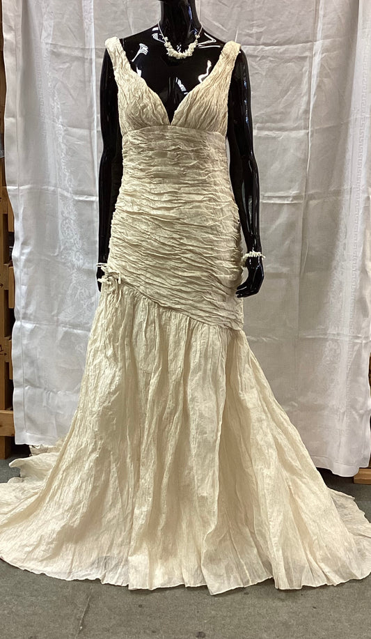 Eva Jordan Cream Wedding Dress Medium-Large