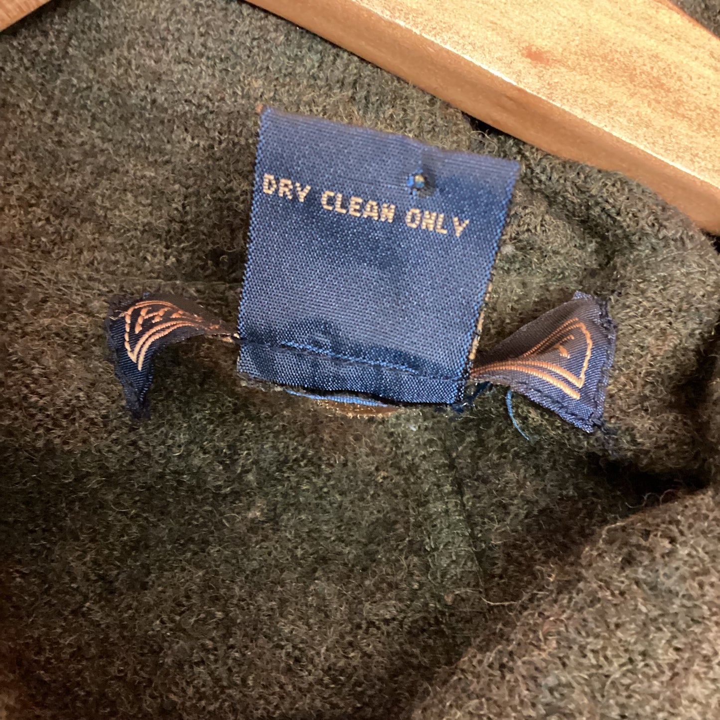 Herman Geist Dark Green Vintage Style 100% Wool Long Green Cardigan Size Medium