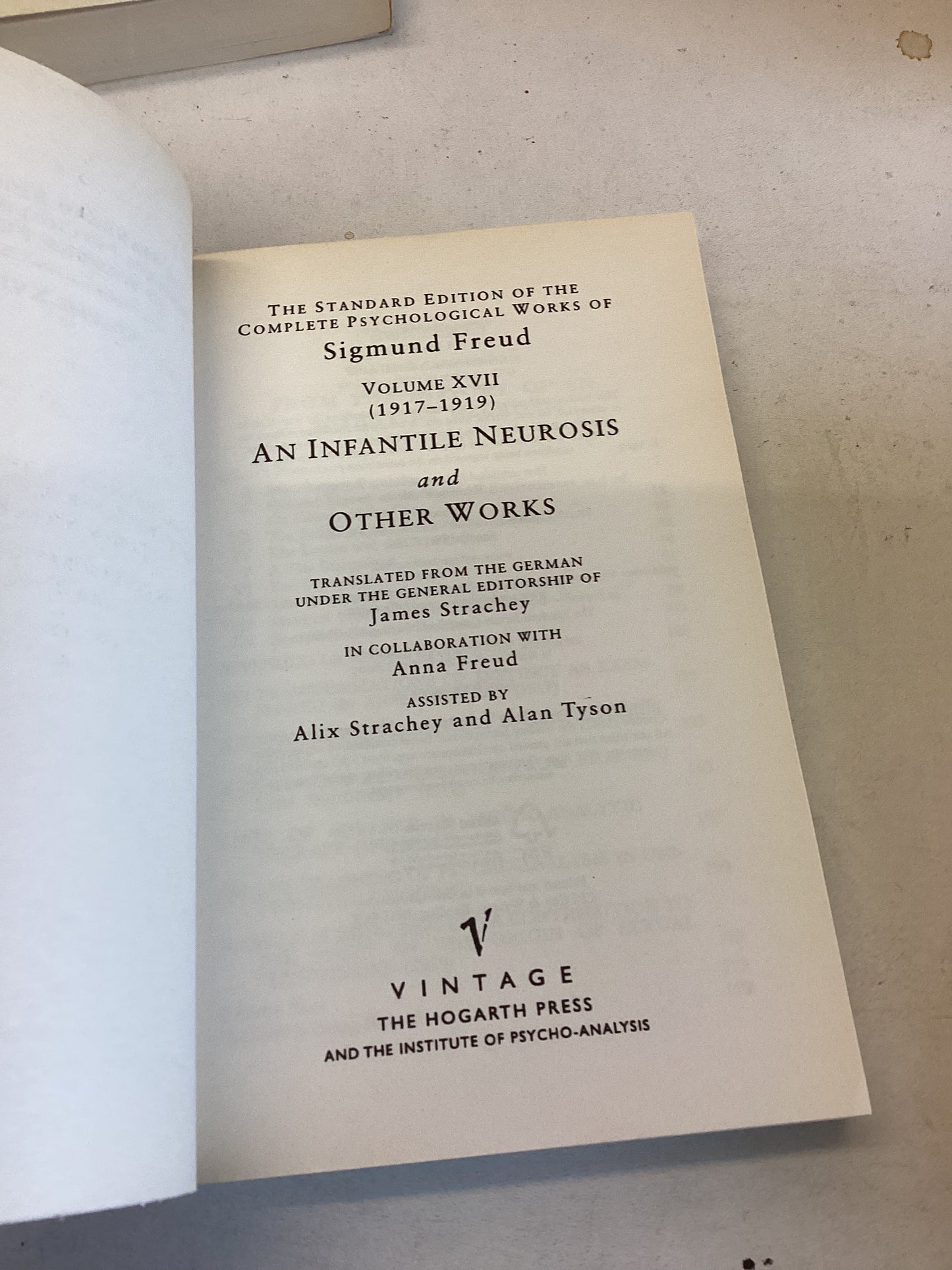 Sigmund Freud Volume XV11 1917-1919 An Infantile Neurosis and Other Works
