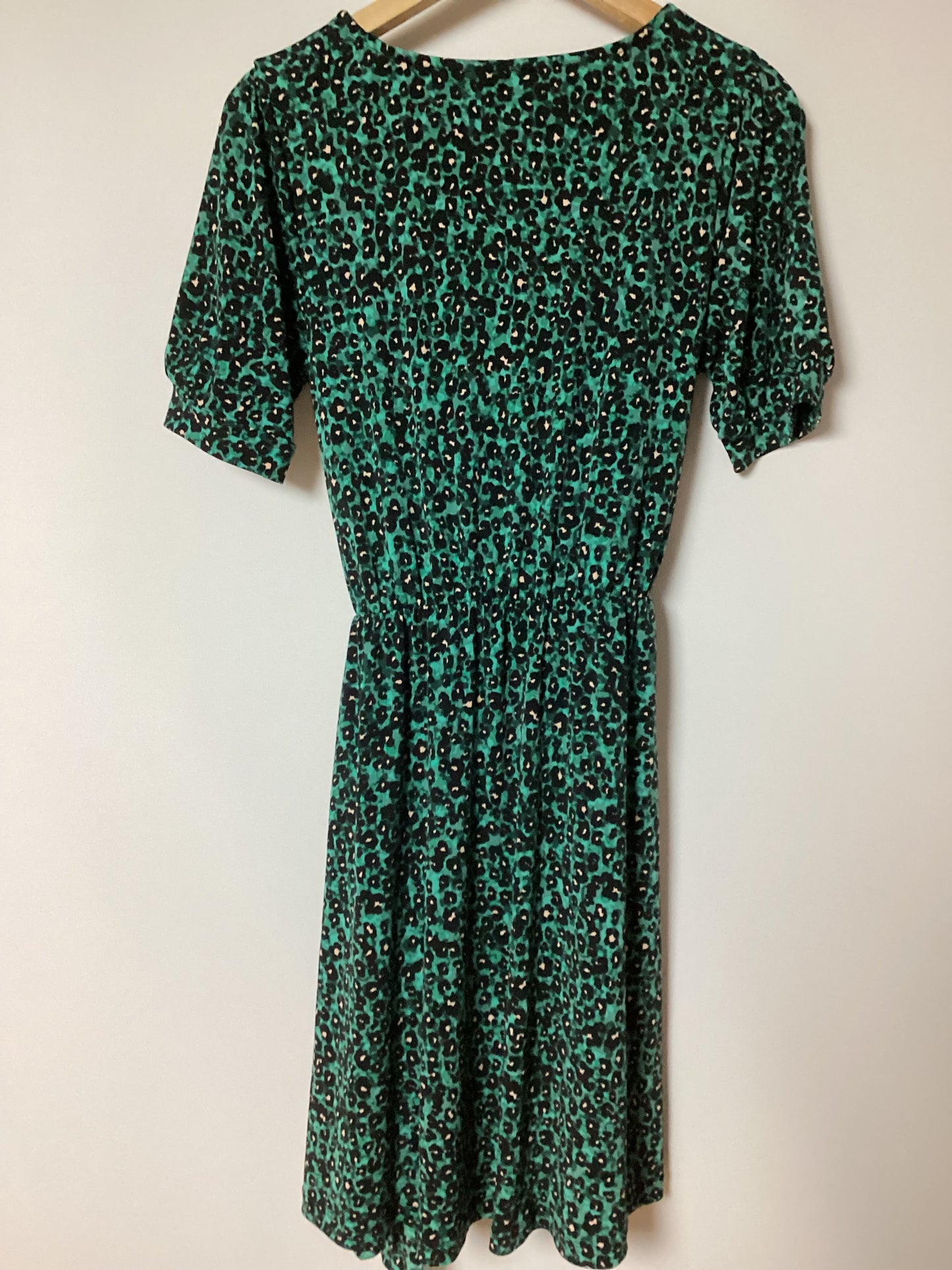 BNWT Oasis Green Leopard Print Dress Size S