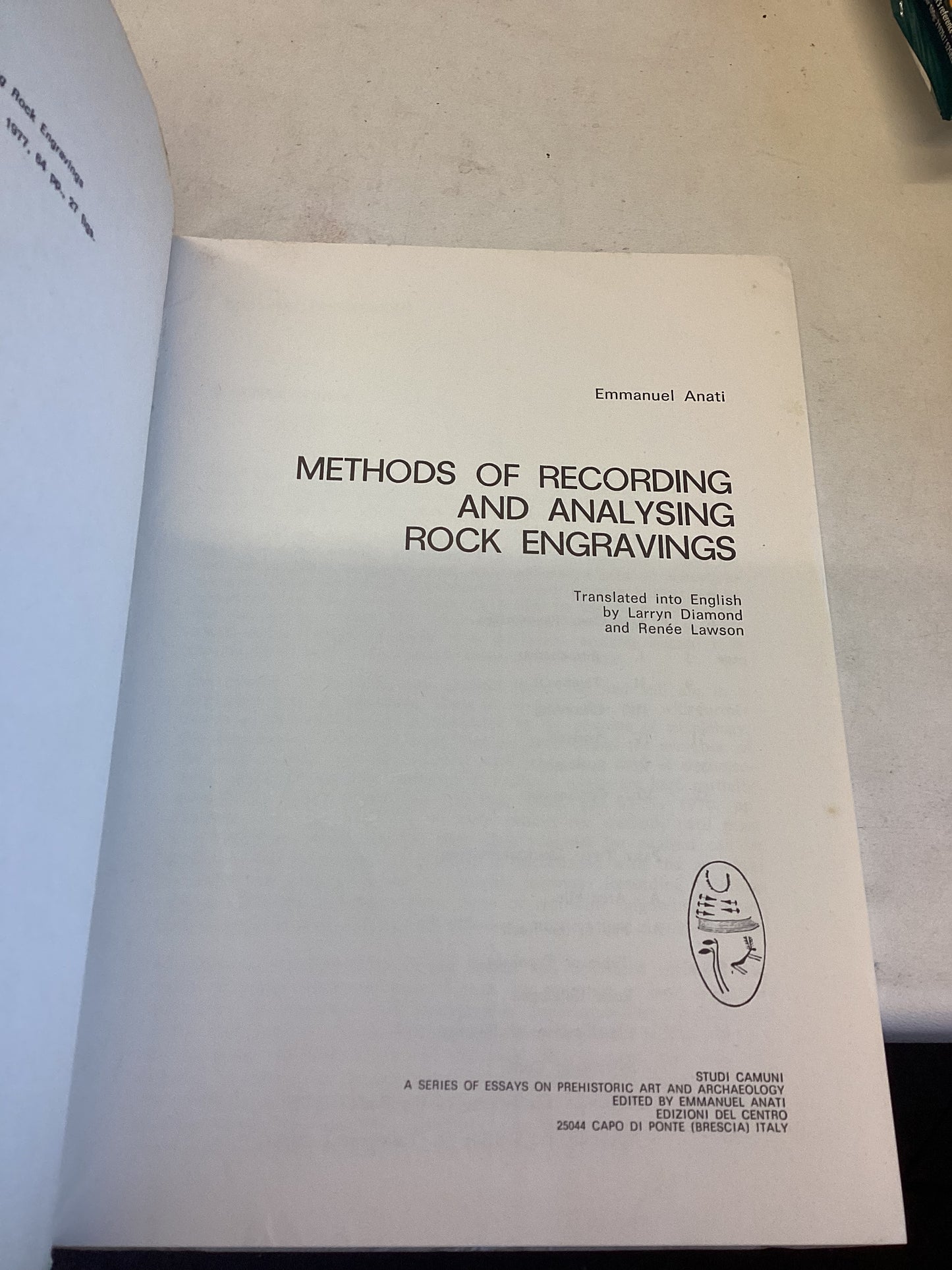 Methods of Recording and Analysing Rock Engravings First English Edition Emmanuel Anati
