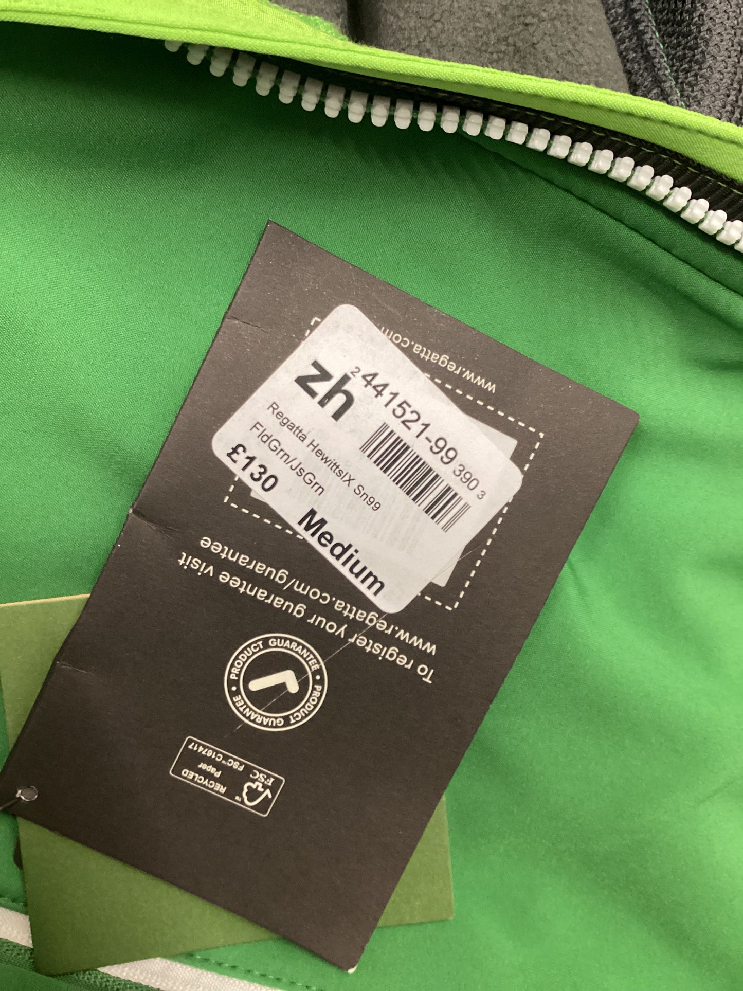 BNWT Regatta Showerproof Green Jacket Size M