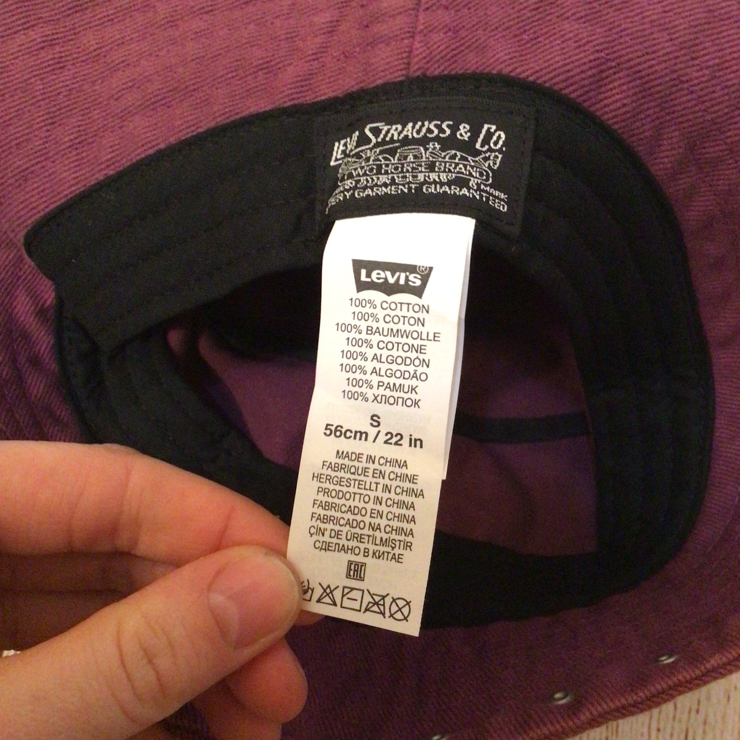 BNWT Levi’s Pride Radical Love Purple Cotton Bucket Hat Size S