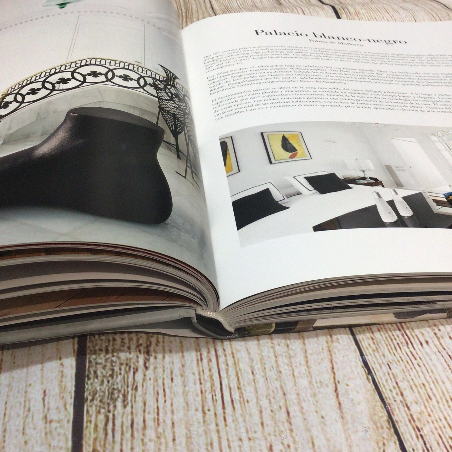 Living in Style Mallorca edited by Christine Von Auersperg 9783832796983