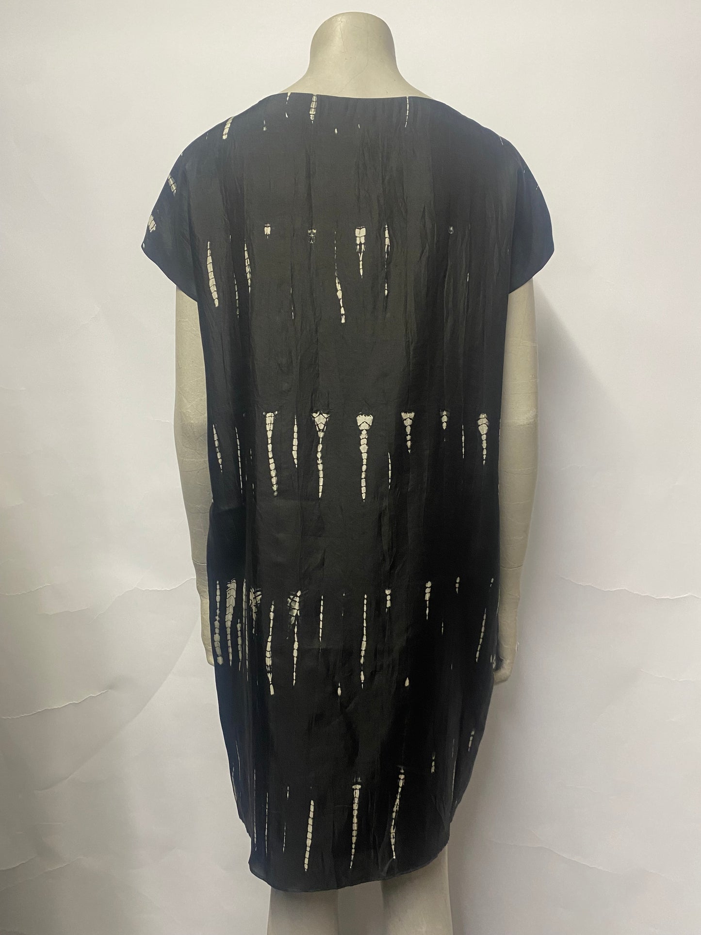 Eileen Fisher Black and White Silk Shift Dress XXS