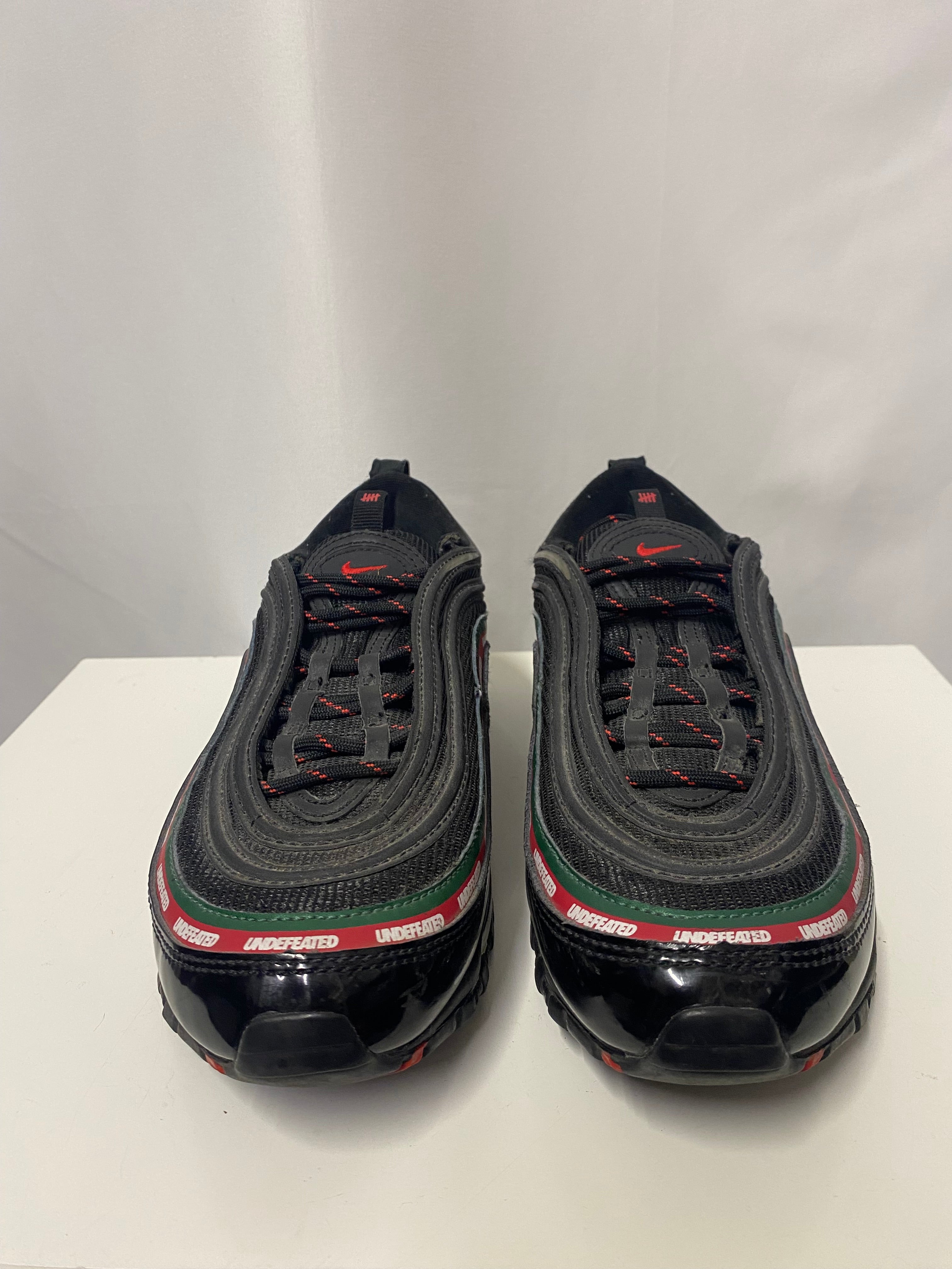 Air max 97 undefeated hot sale vapormax