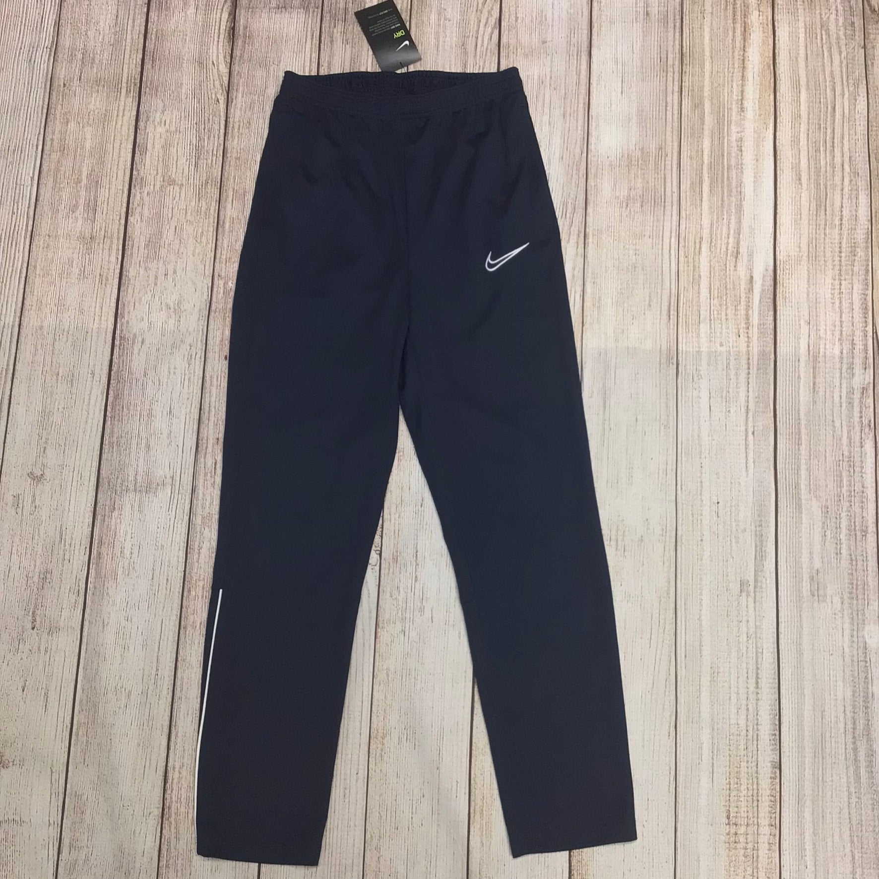 Boys Nike hotsell Pants Bundle Size: XL