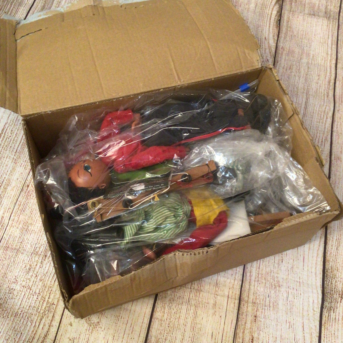 Pelham Puppets - 4x Puppets (incl. Green Witch)