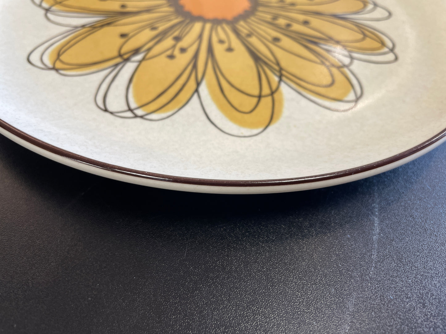 Midwinter Stonehenge Flowersong Sunflower Sandwich Breakfast Dessert Plates Set of 2