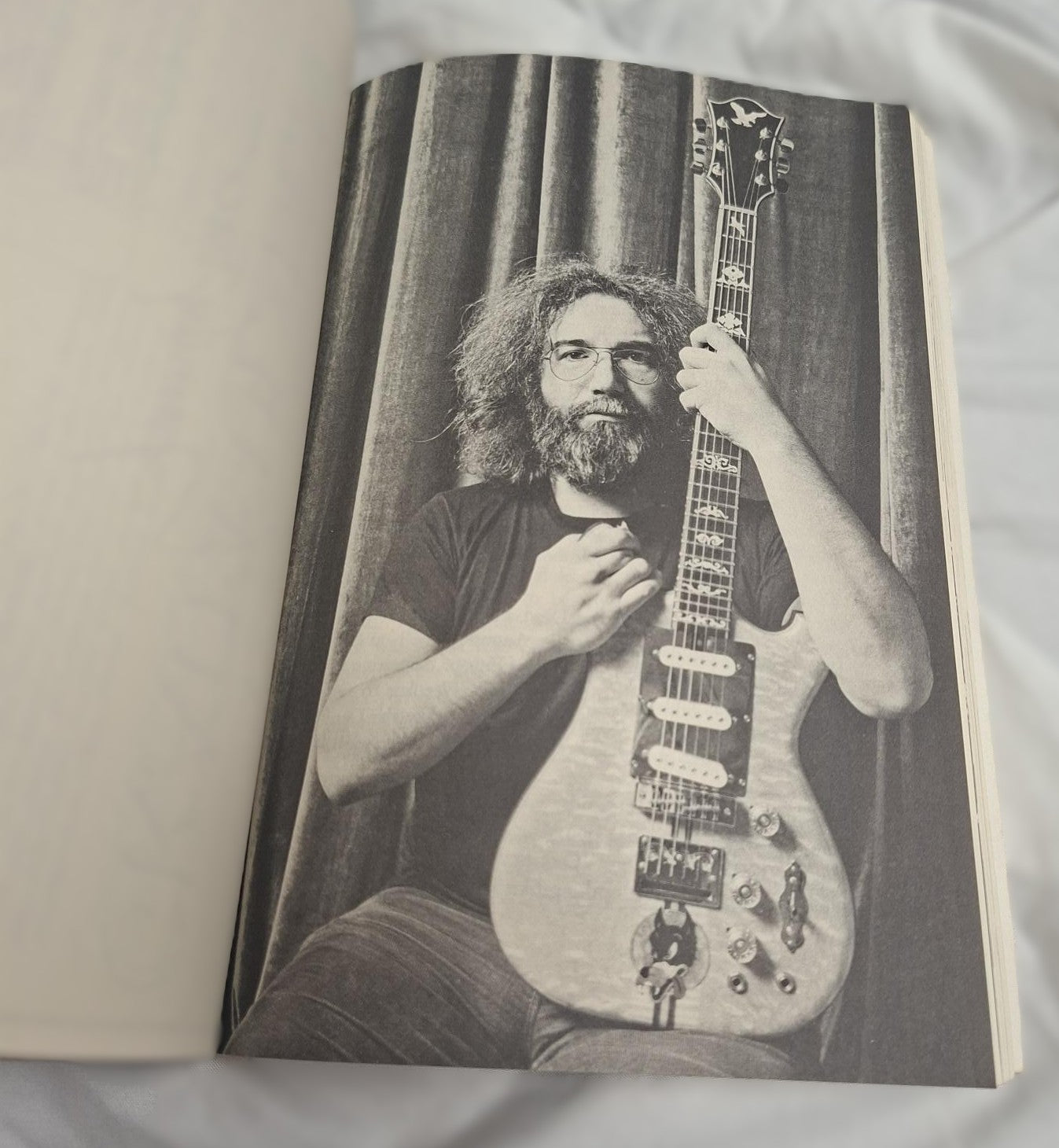 Grateful Dead , the music never stopped by Blair Jackson