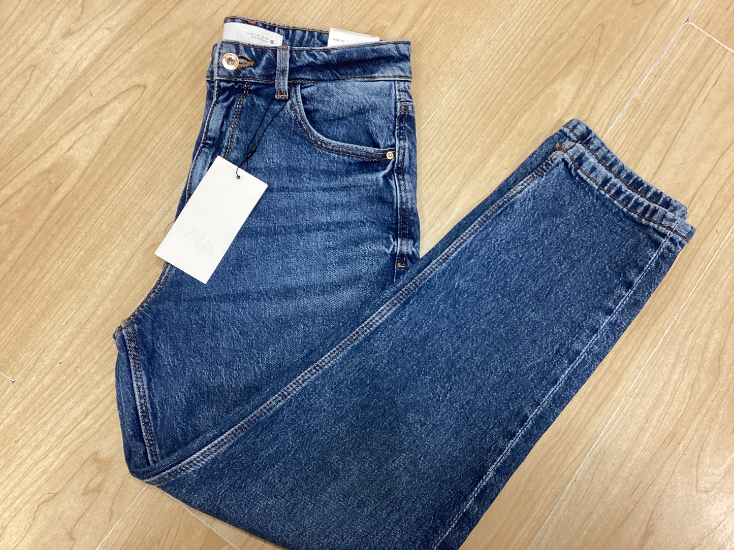 BNWT Zara Mom Jeans Mid-Blue, Size UK 10, 38cm/14inch Waist