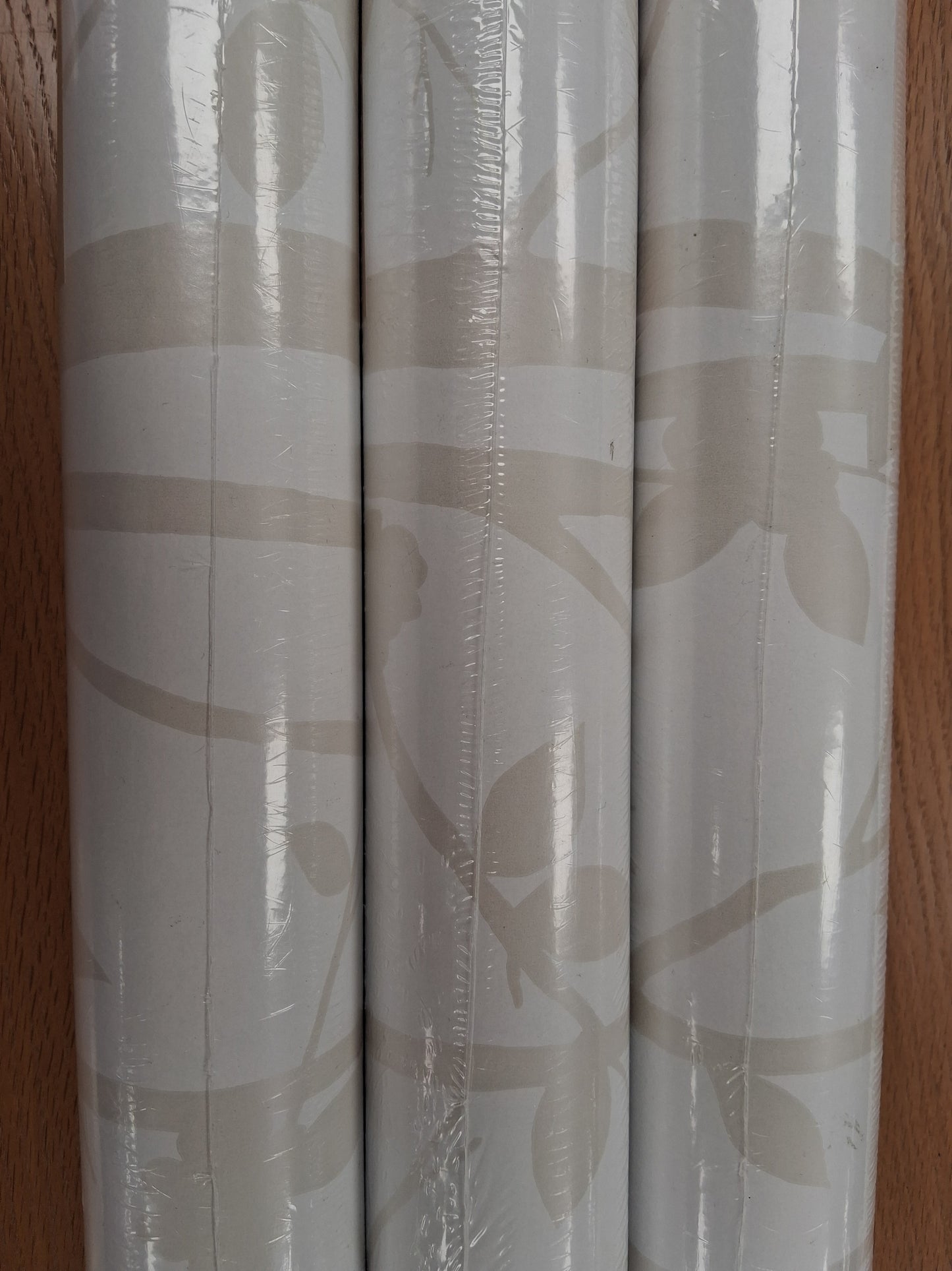3 Rolls Laura Ashley Wallpaper Cottonwood Pearlescent White