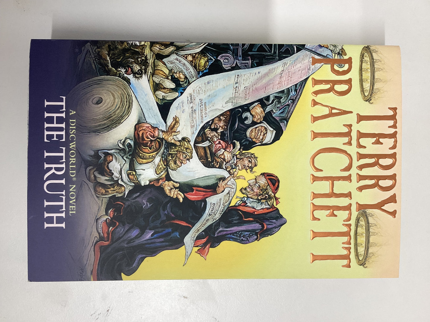 Terry Pratchett Disc World 12 x Various Paperbacks