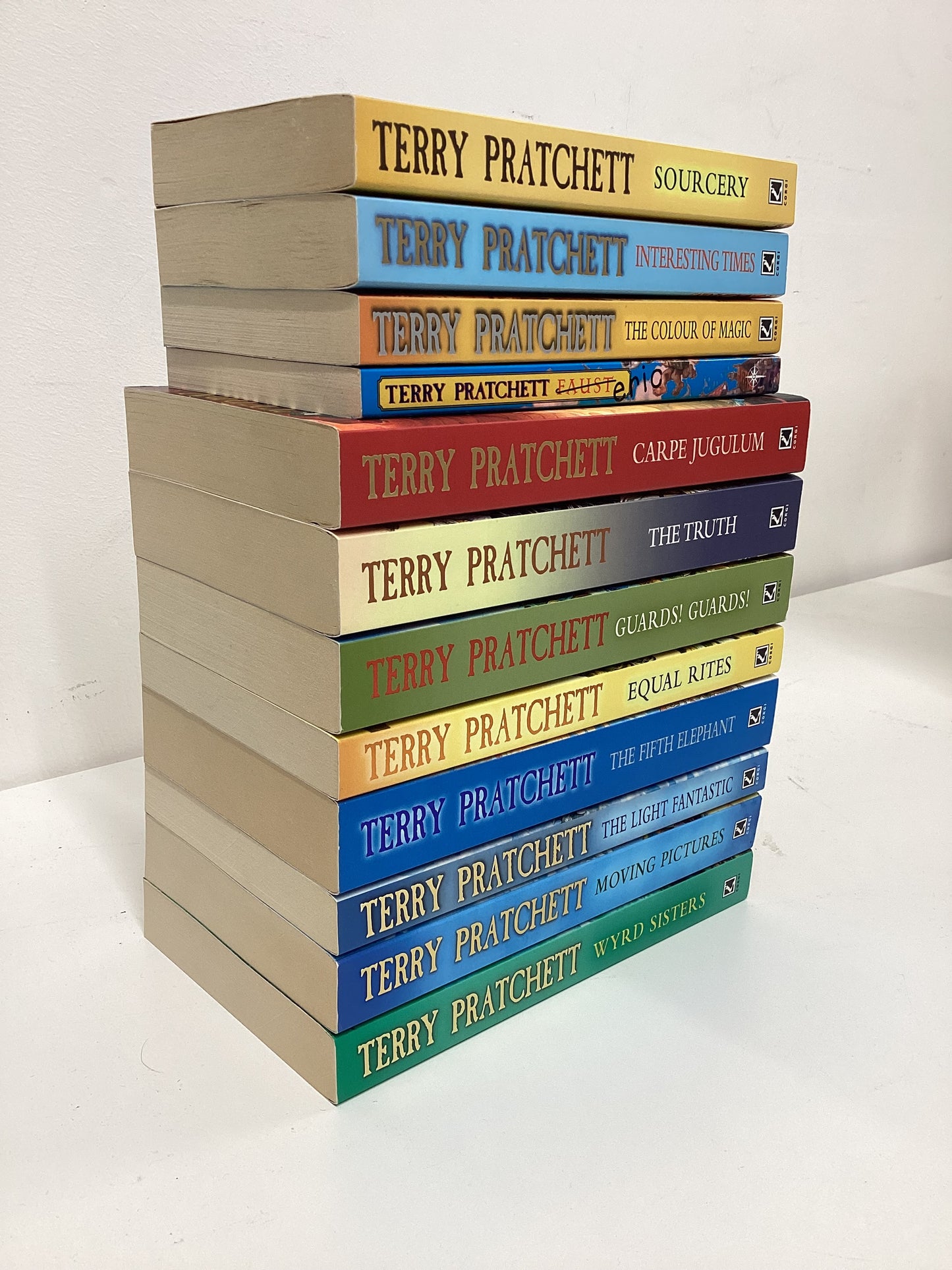 Terry Pratchett Disc World 12 x Various Paperbacks