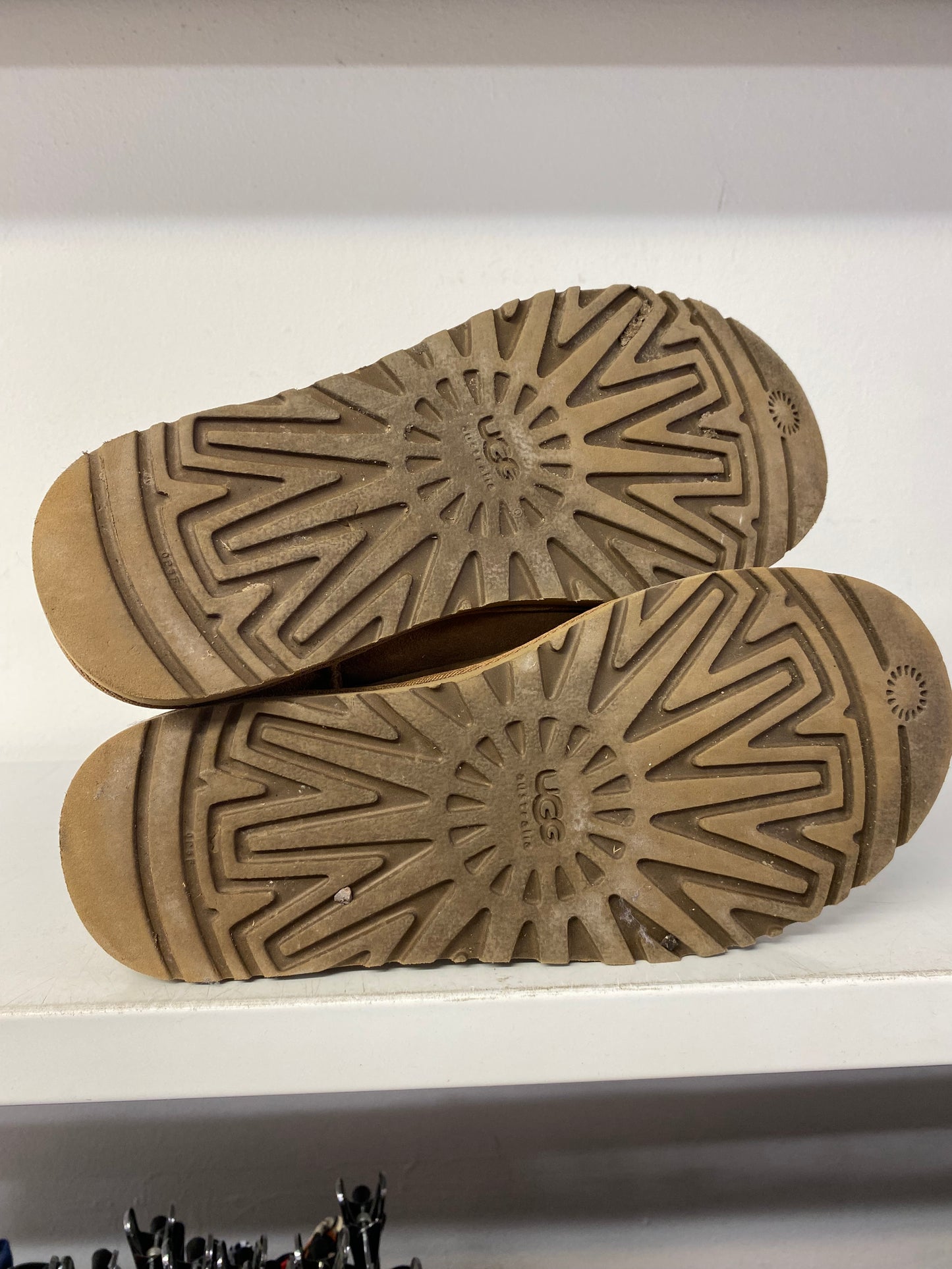 Ugg Boots Tan Size 4.5