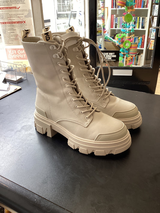 KG Kurt Geiger Trekker Lace up  Ankle Boots Size 5