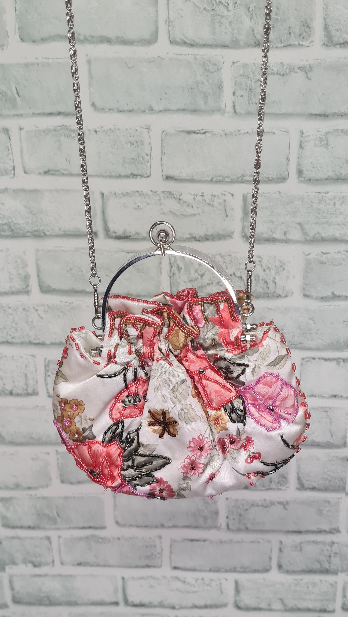 Vendula London Floral Embroidered Bag