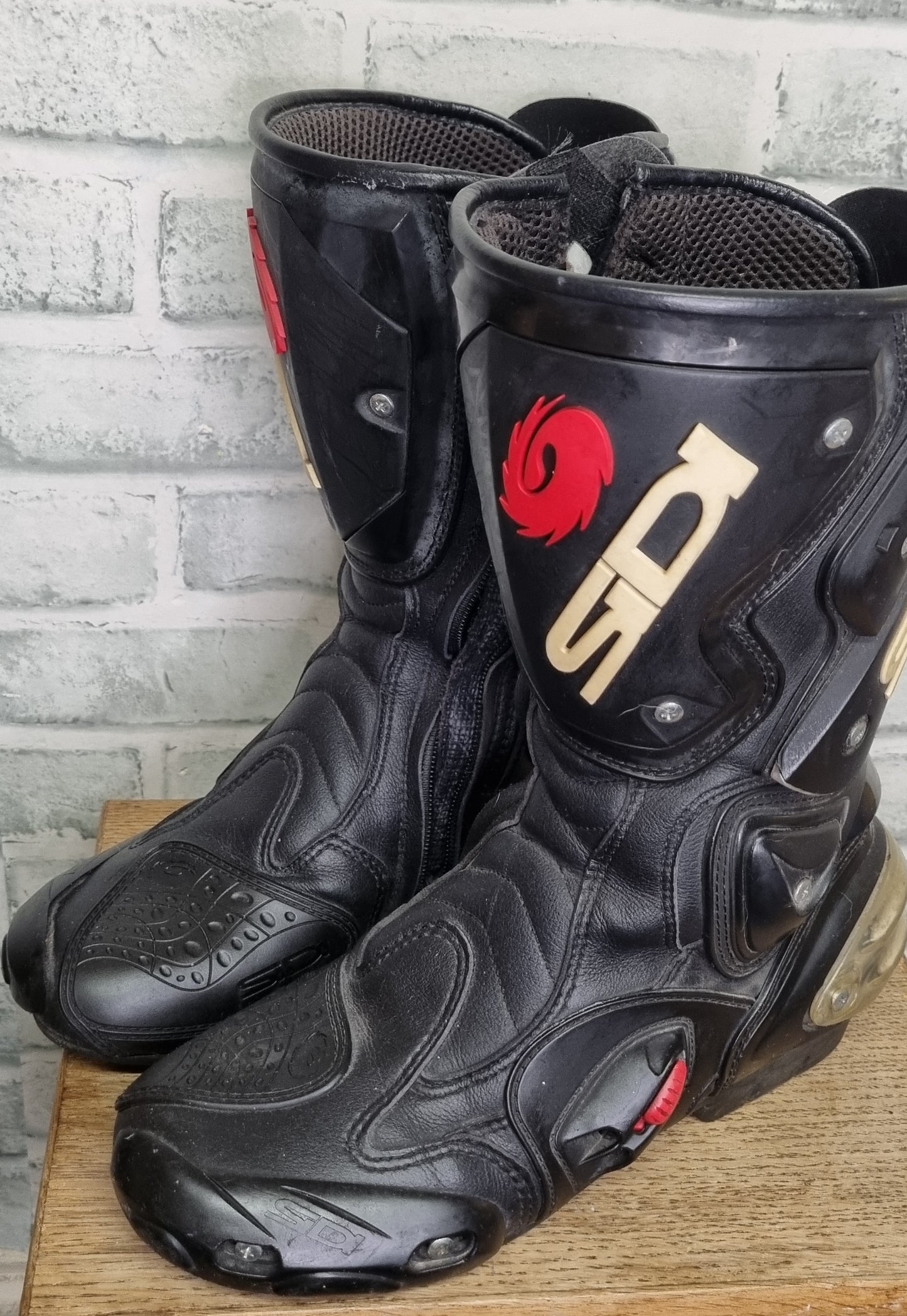 Sidi ST Motorcycle Boots Size 39/5.5