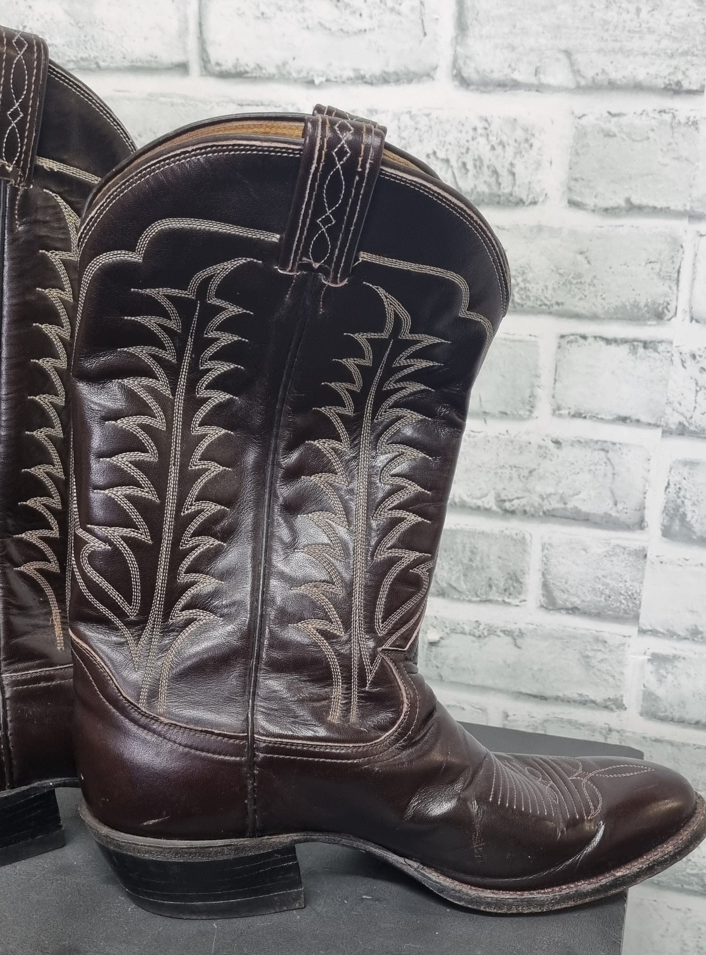 Tony Lama Brown Leather Cowboy Boots Size 9.5