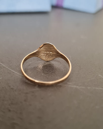 Gold 9k Engraved Oval Signet Ring