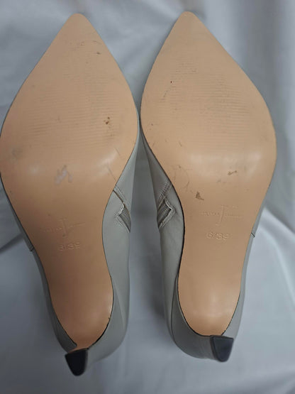 Classic pointed toe Jasper Conran Cream Ankle Boot Size 6