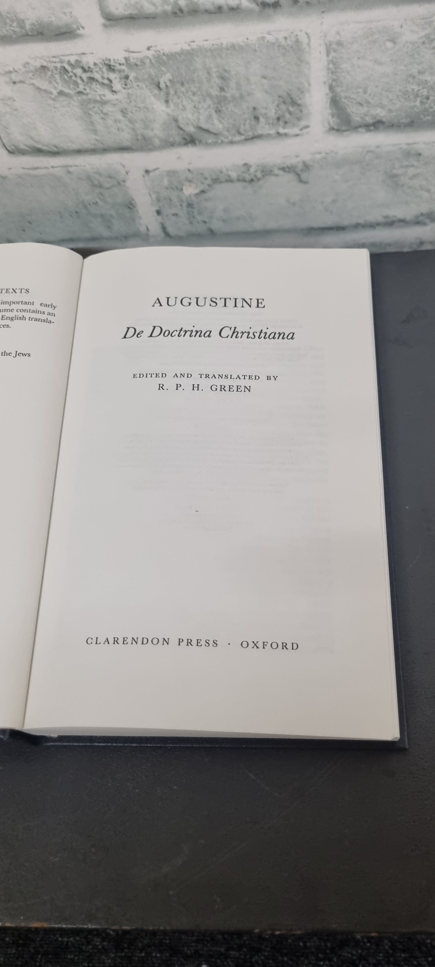 De Doctrina Christiana St. Augustine R.P.H. Green Hardcover 2001 Reprint
