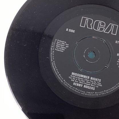 Dolly Parton And Kenny Roger’s Islands In The Stream