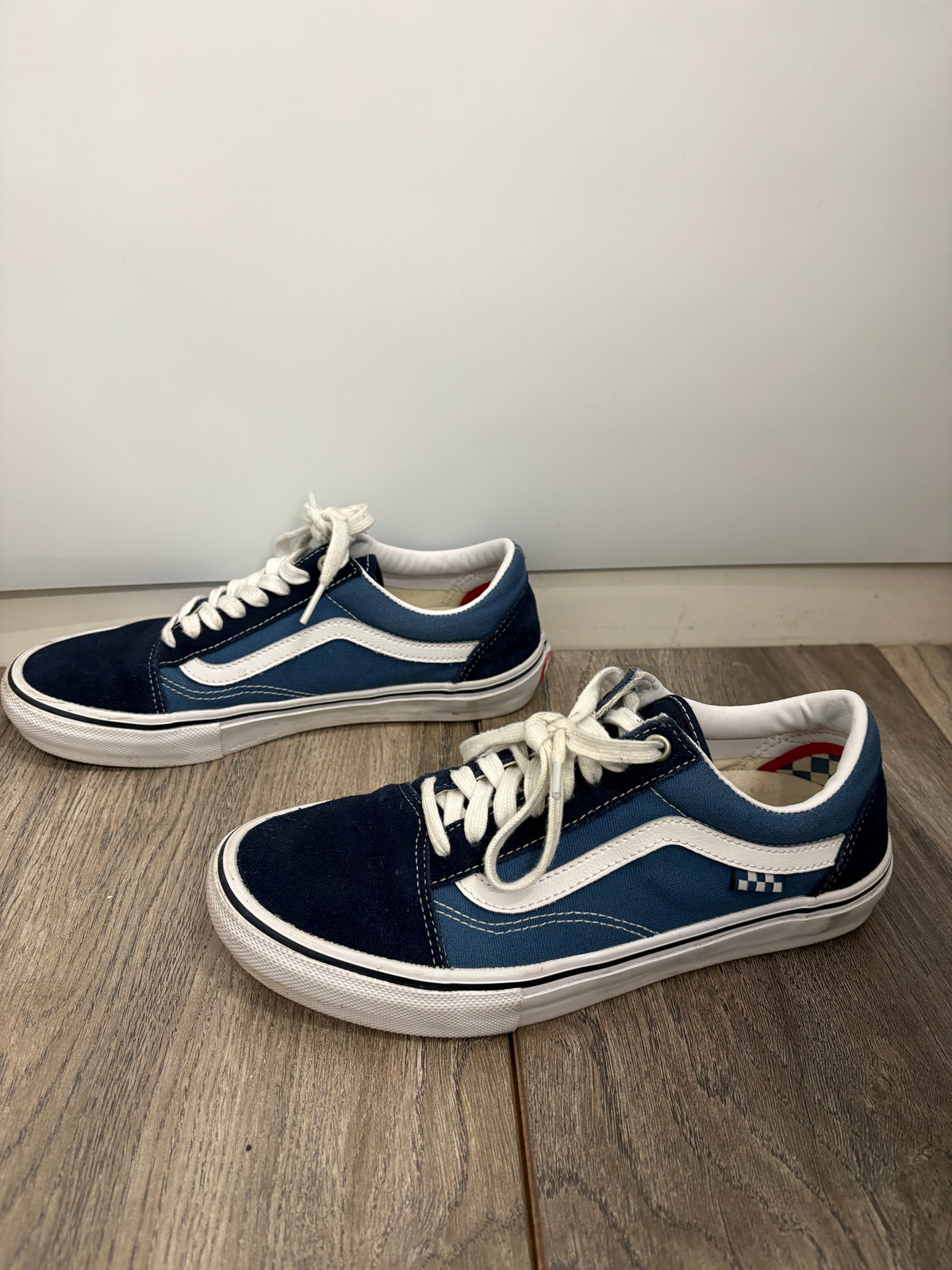 Vans Skate Old Skool Navy and White Mens Trainers Size 7