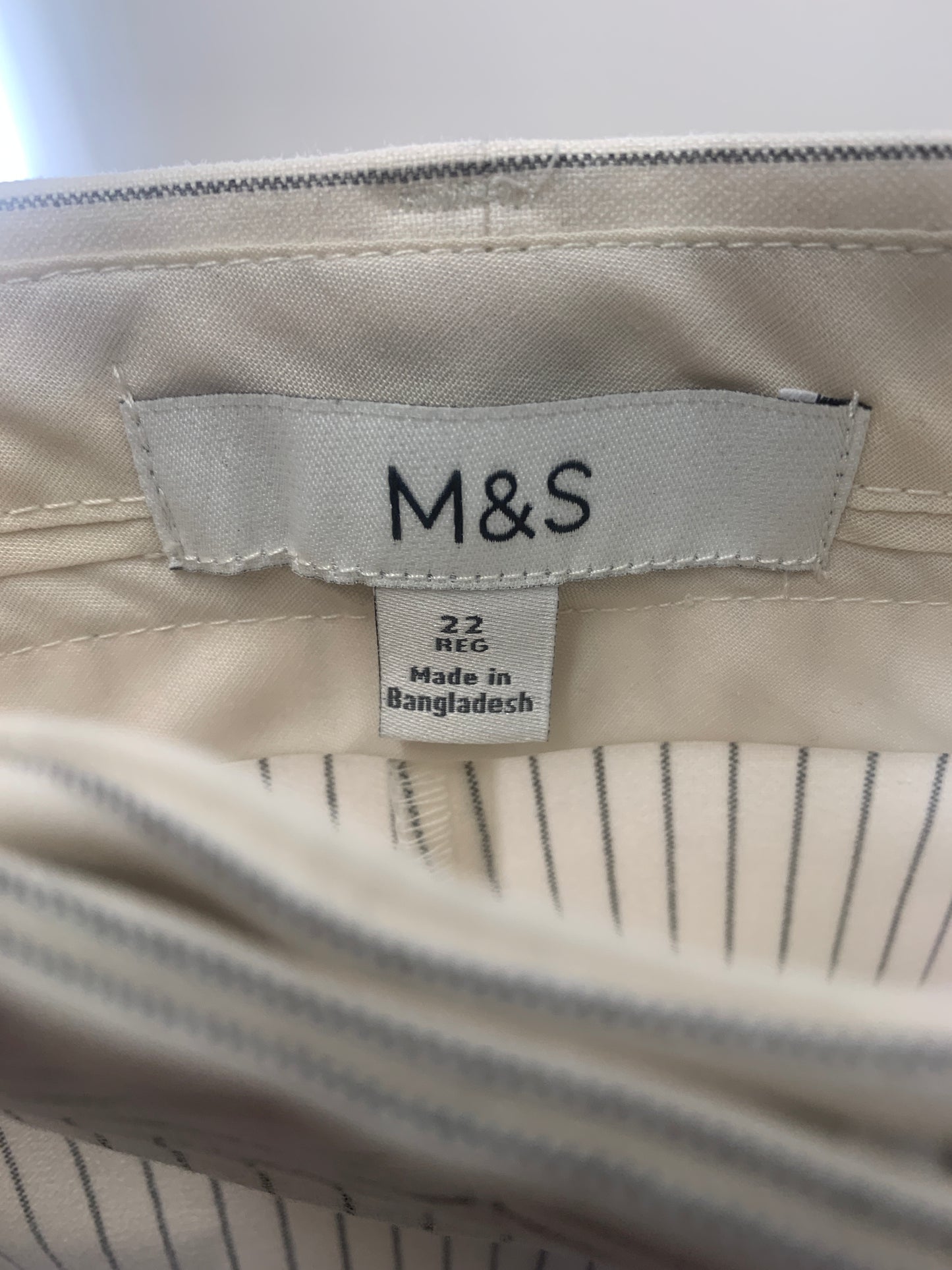 BNWT M&S White and Grey Pinstripe Smart Trousers