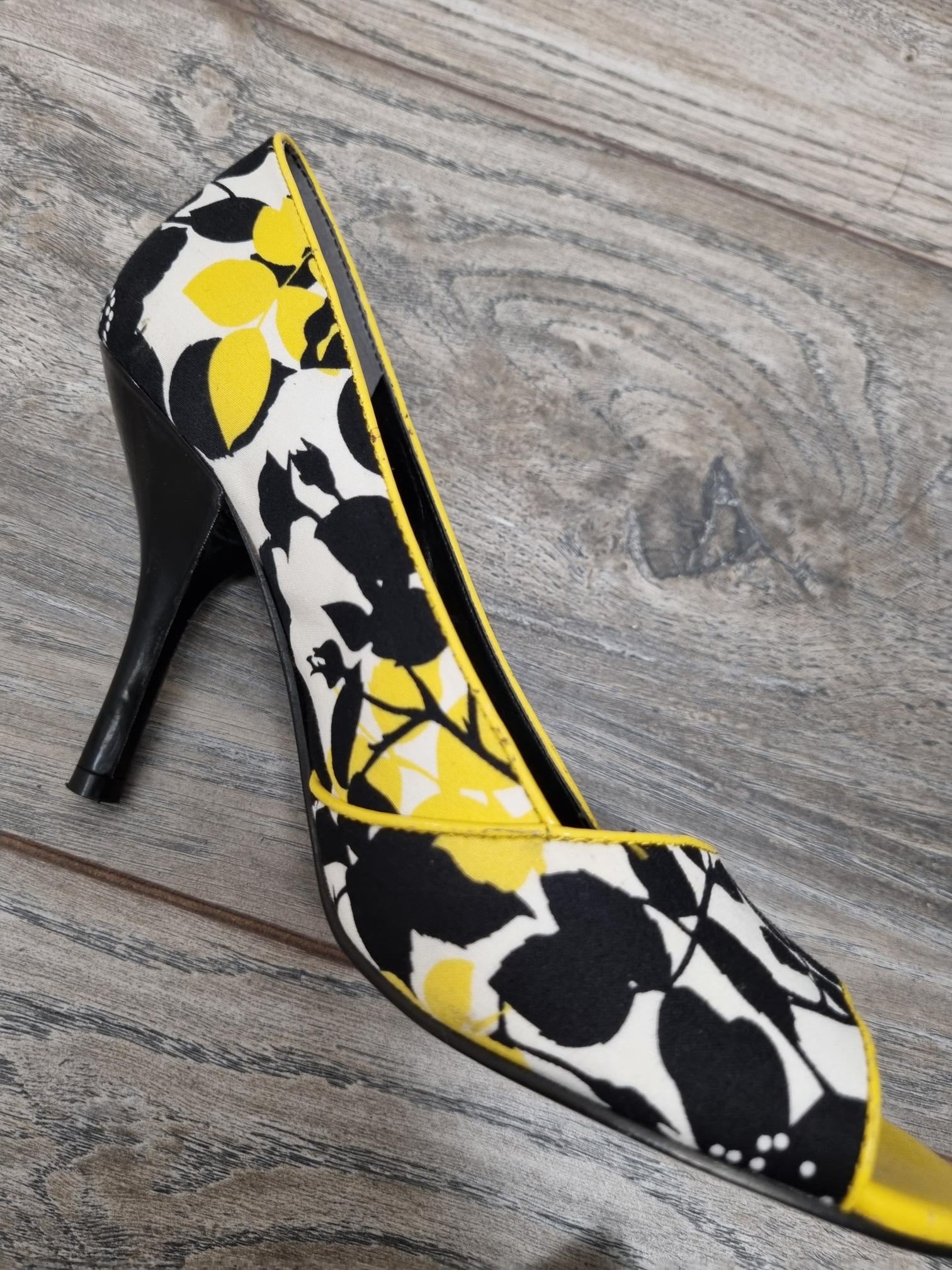 Aldo | Shoes | Aldo Stessy Womens Yellow Snakeskin Heels Pointed Toe Pumps  Size 5 | Poshmark