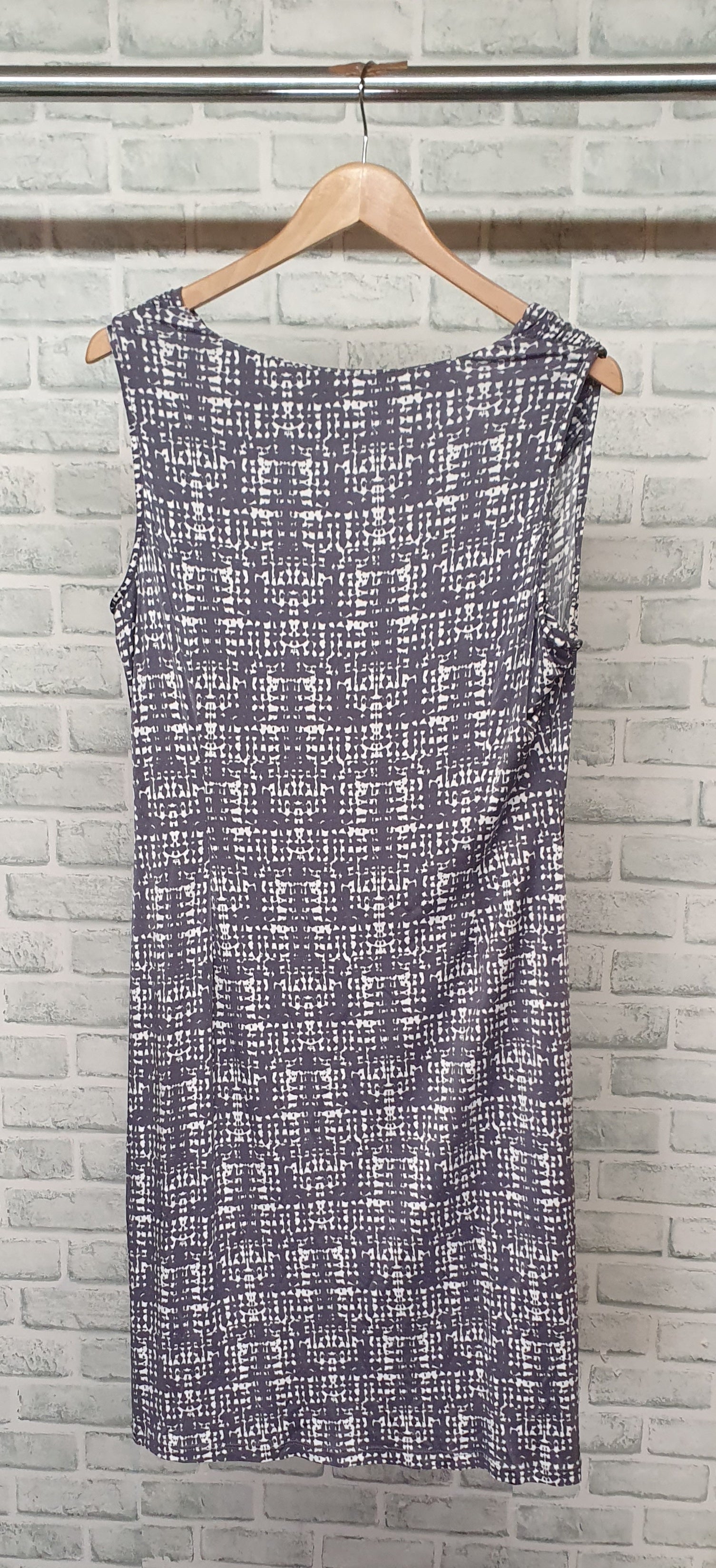 Grey dress outlet size 18