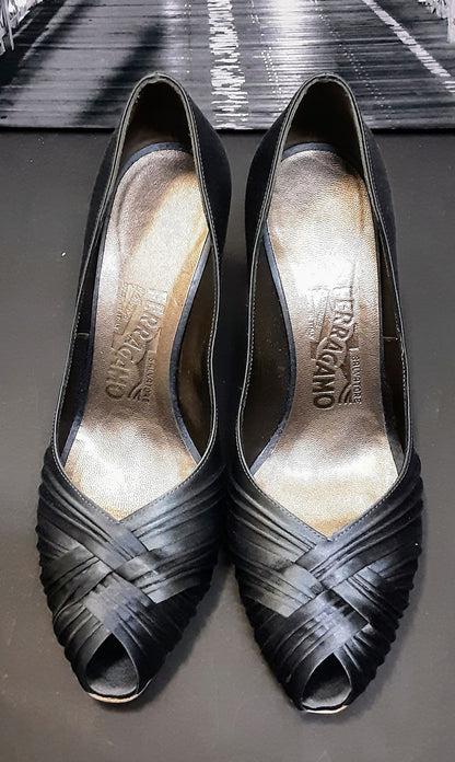 NEW Salvatore Ferragamo Smokey Grey Satin Heel Shoes size 4