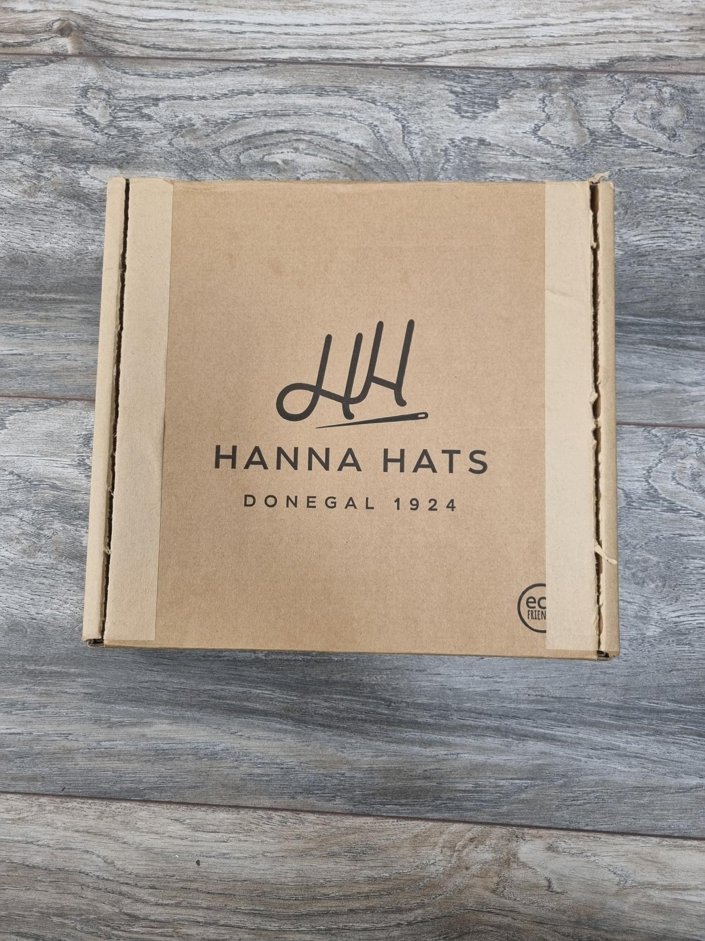 BNWT Hanna Hats Donegal Brown Fleck Tweed Cap XL