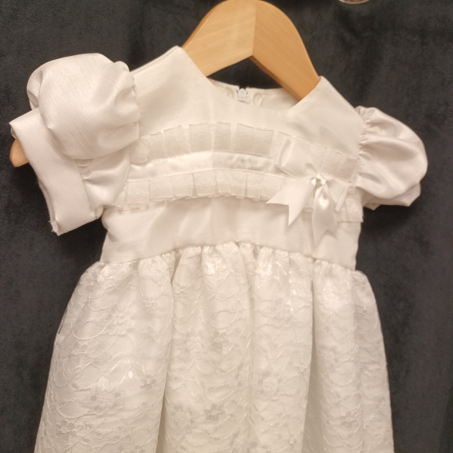 Christening Gown Dress White Lace & Bow Detail 0 - 6 Months