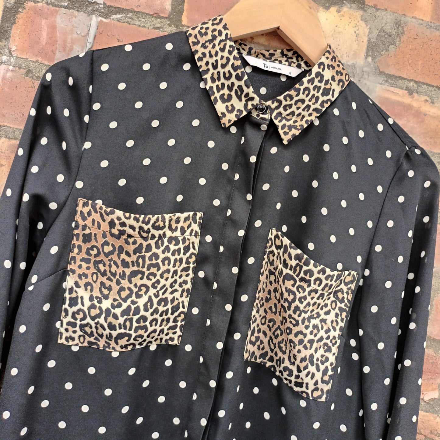 TU Size 8 Black Polka Dot Leopard Print Shirt