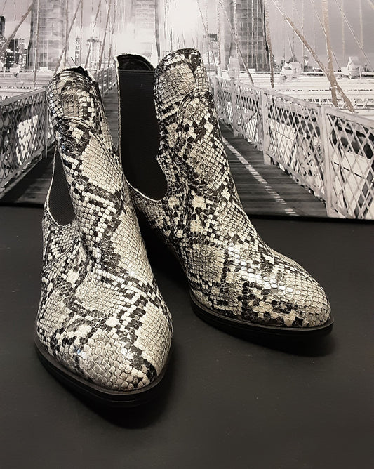 Tamaris Snakeskin Print Ankle Boots size 36 - UK 3