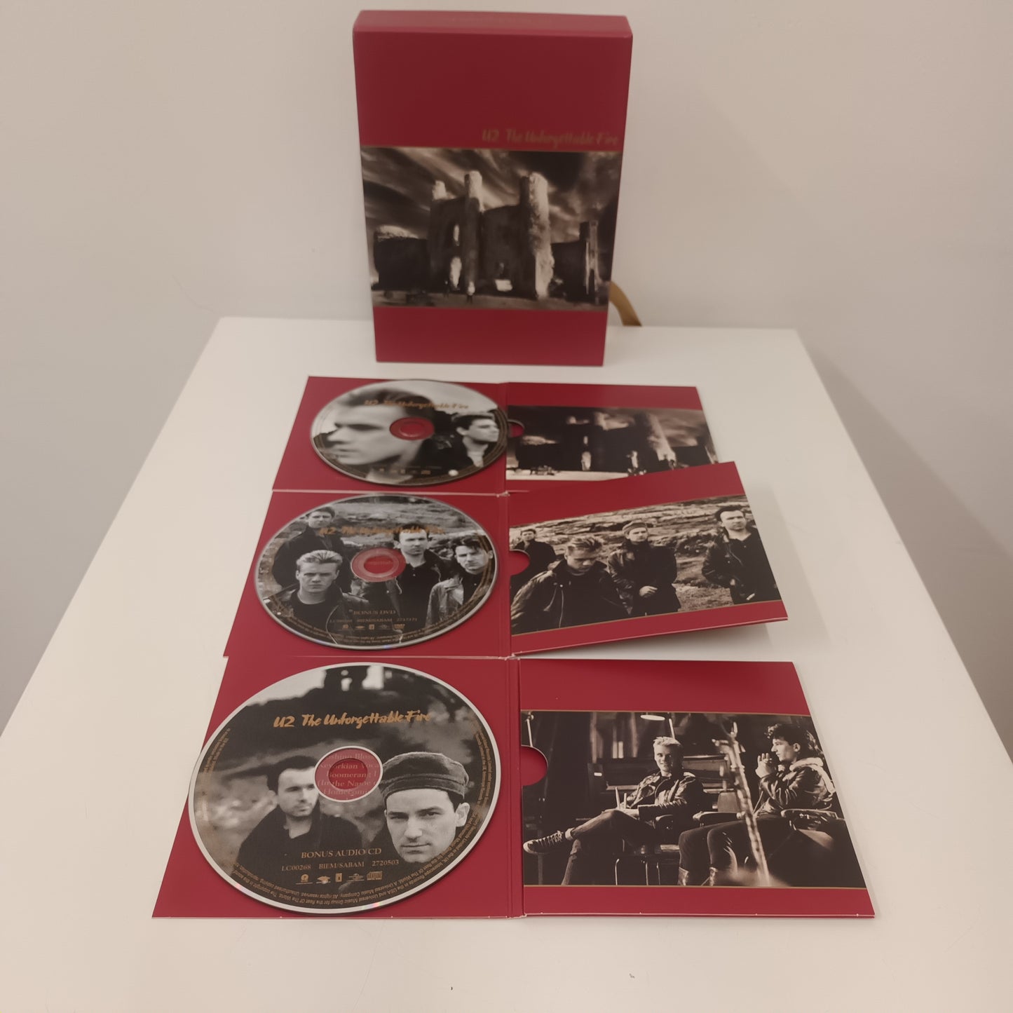 U2 The Unforgettable Fire Collectors Box Set